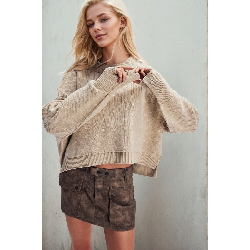 Wholesale Women's Fashion Round Neck Sweater Short Loose Heart Pullover Sweater