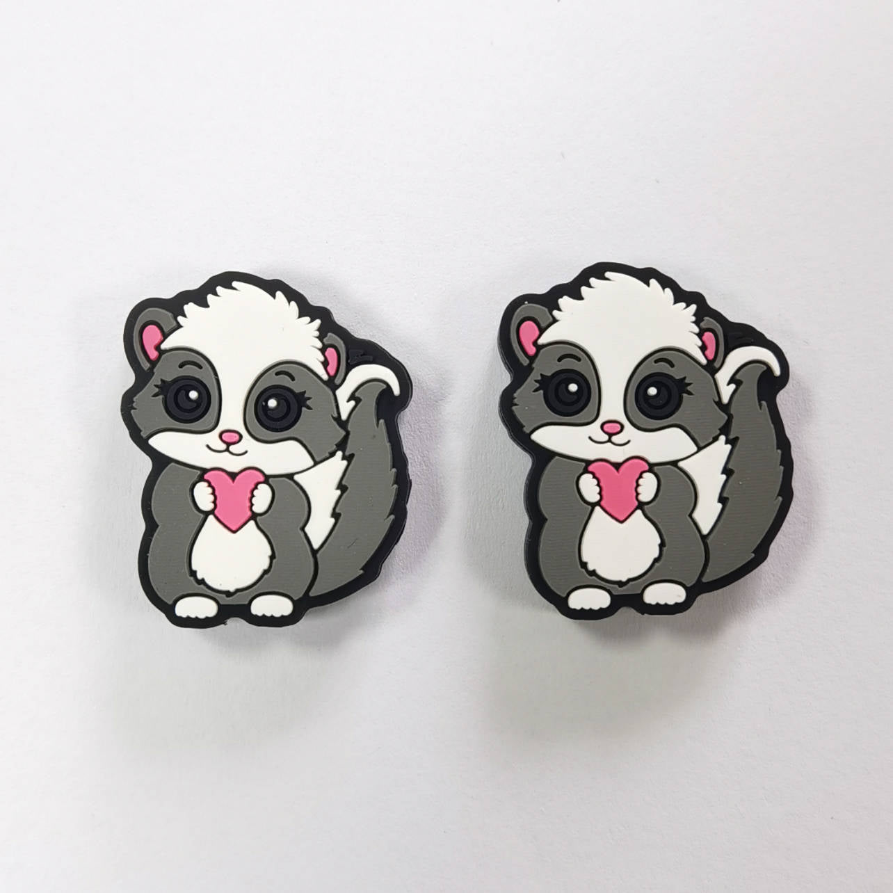 Wholesale 10pcs Creative Design Cute Skunk Expressing Love Beads
