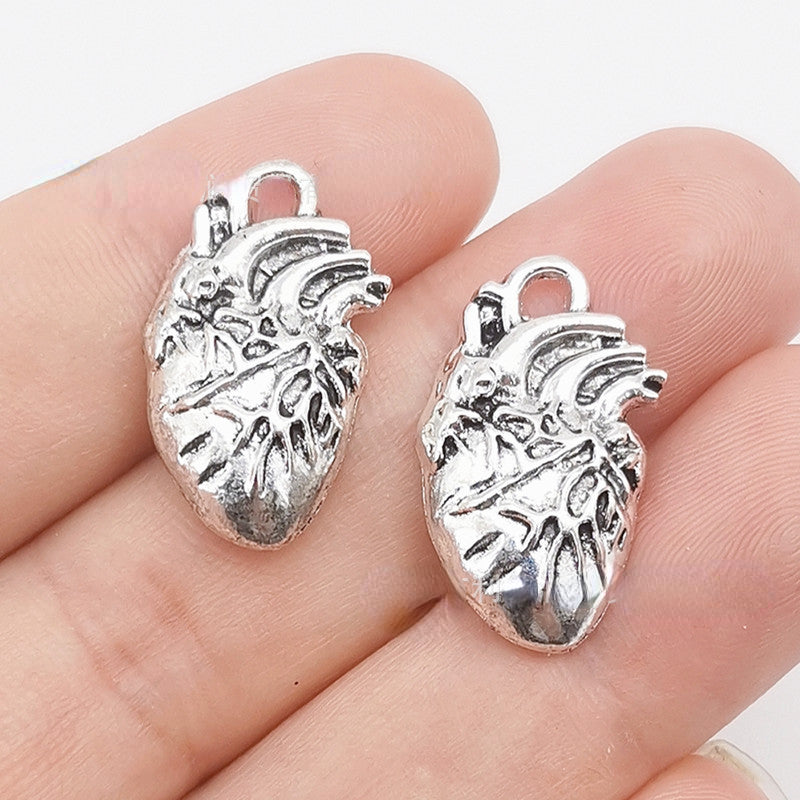 Wholesale 30PCS New Gothic Heart DIY Zinc Alloy Pendant