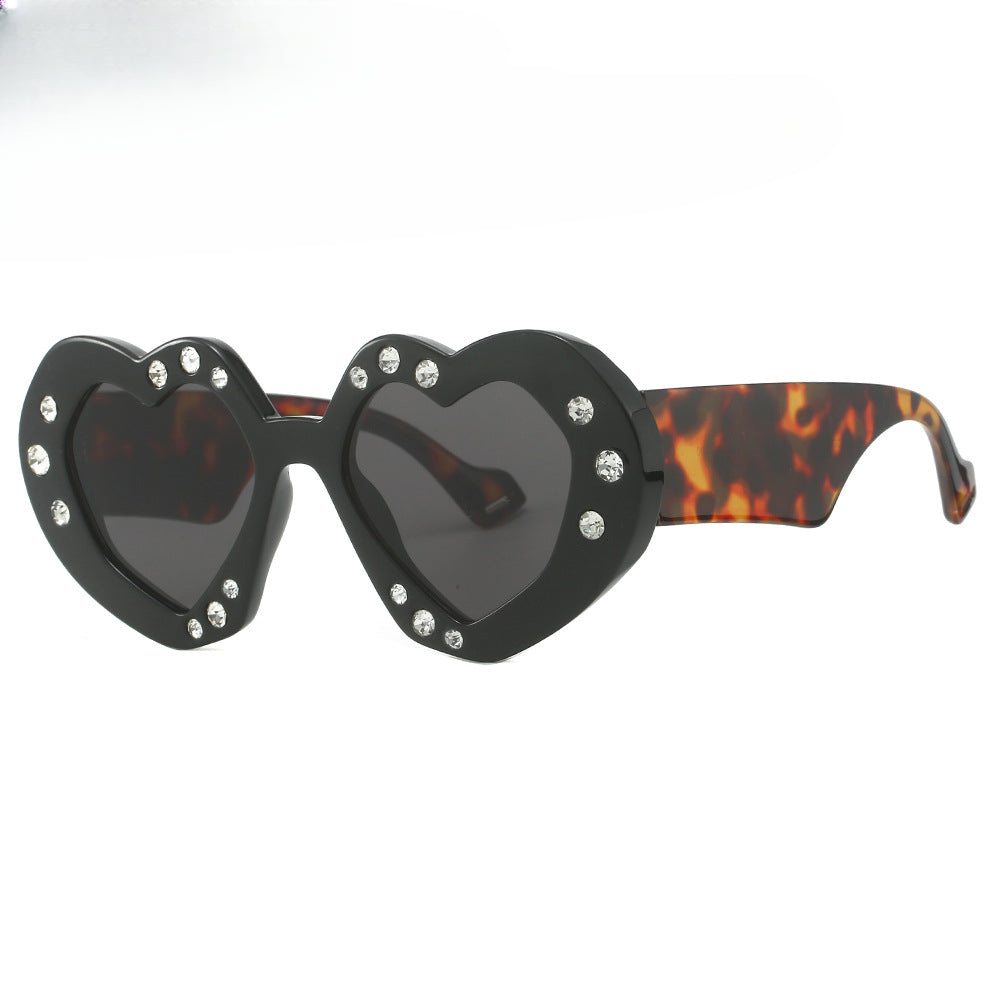 Wholesale Diamond Heart Leopard Print Sunglasses
