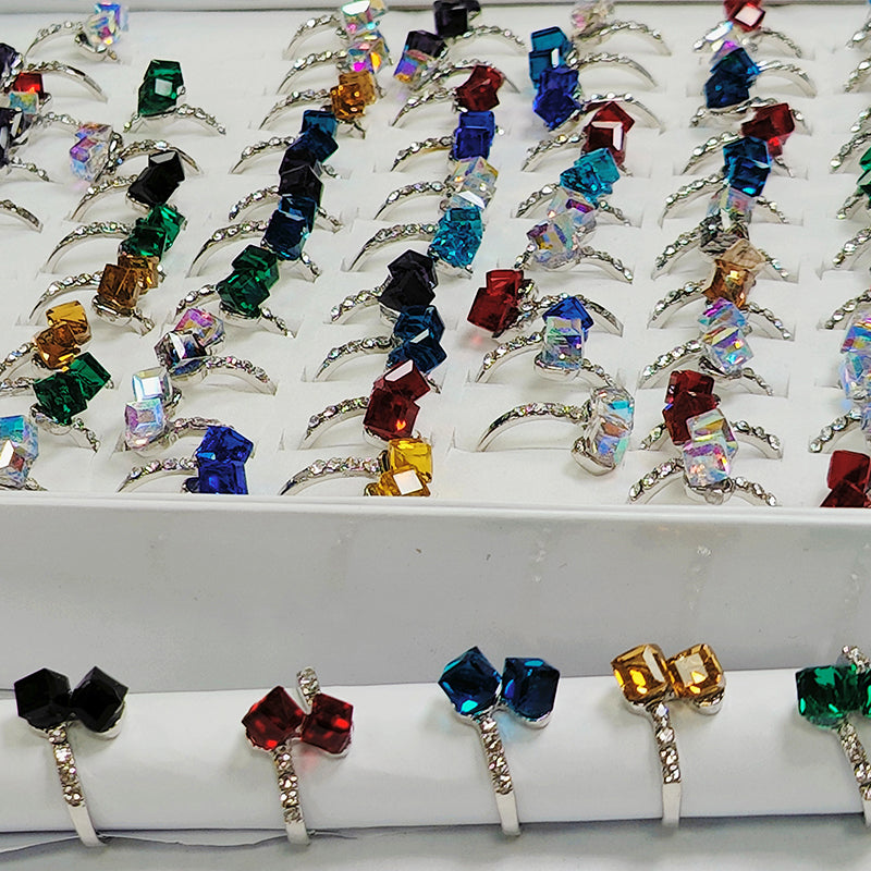 Wholesale Random 100pcs Colorful Stone Zircon Alloy Ring