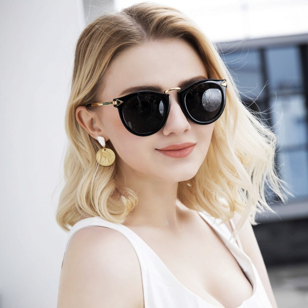 Wholesale Fashion Exaggerated Retro Alloy Pearl Portrait Earrings