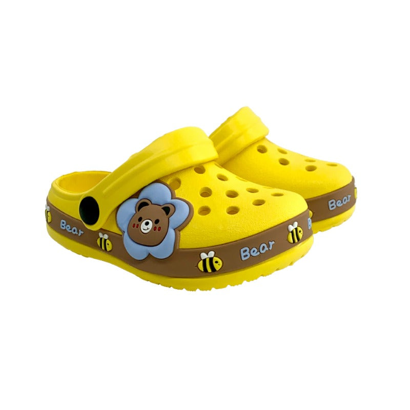 Wholesale of EVA Perforated Shoes for Children's Outdoor Wear