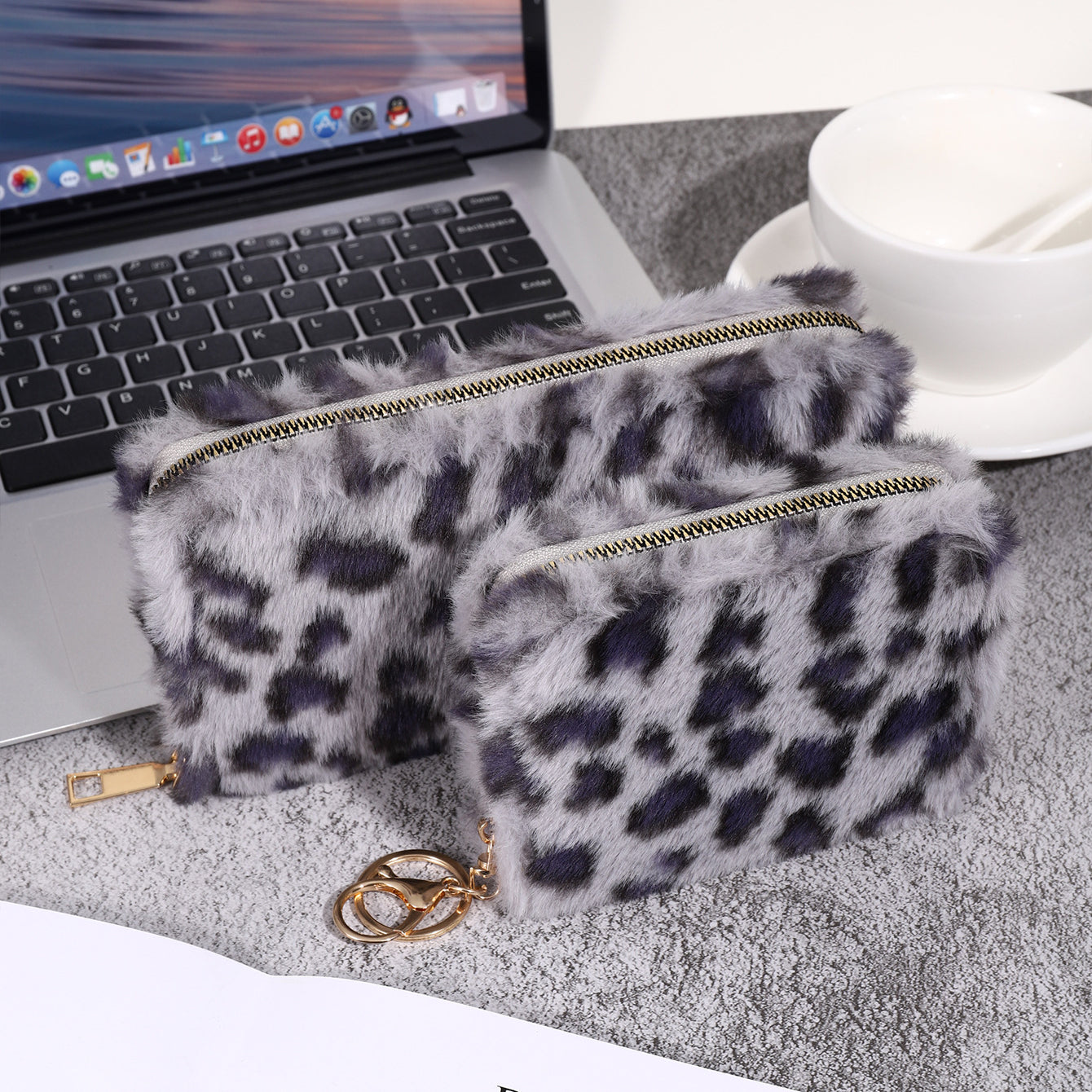 Wholesale Plush Leopard Print Zero Wallet