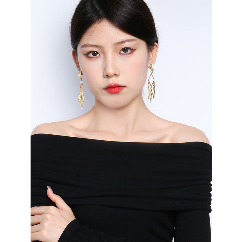 Wholesale Metal Diamond Vintage Earrings