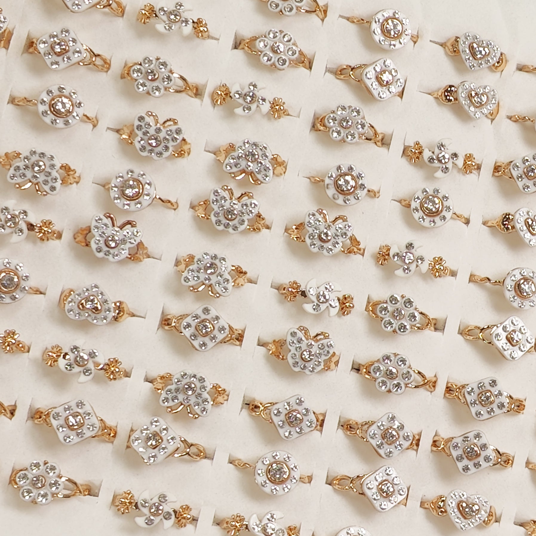 Wholesale Random 100pcs Butterfly Windmill Alloy Rings