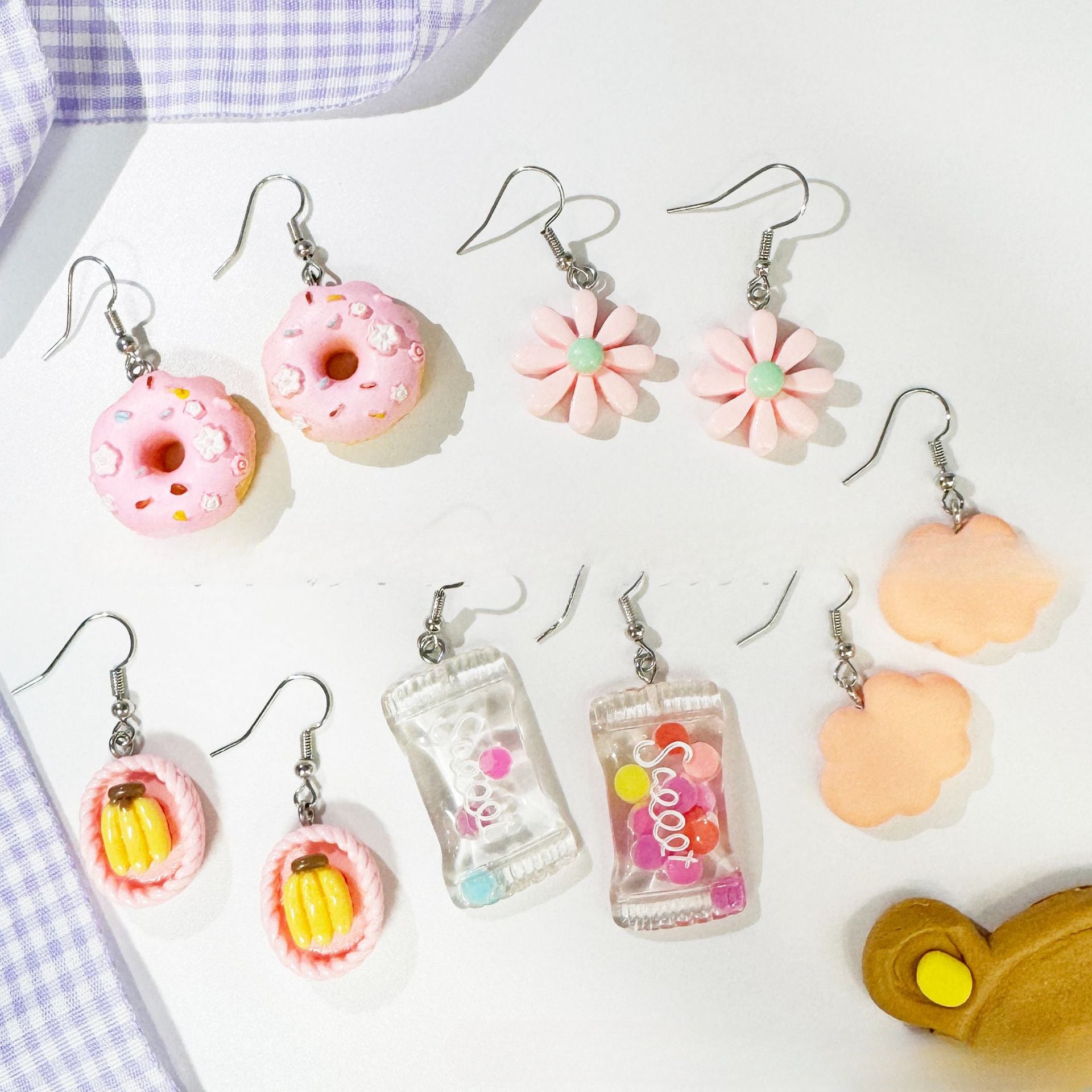 Wholesale 5pcs/pack Hot Sale Acrylic Bear, Little Fresh Cute Duck, Funny Food Play Earrings Set