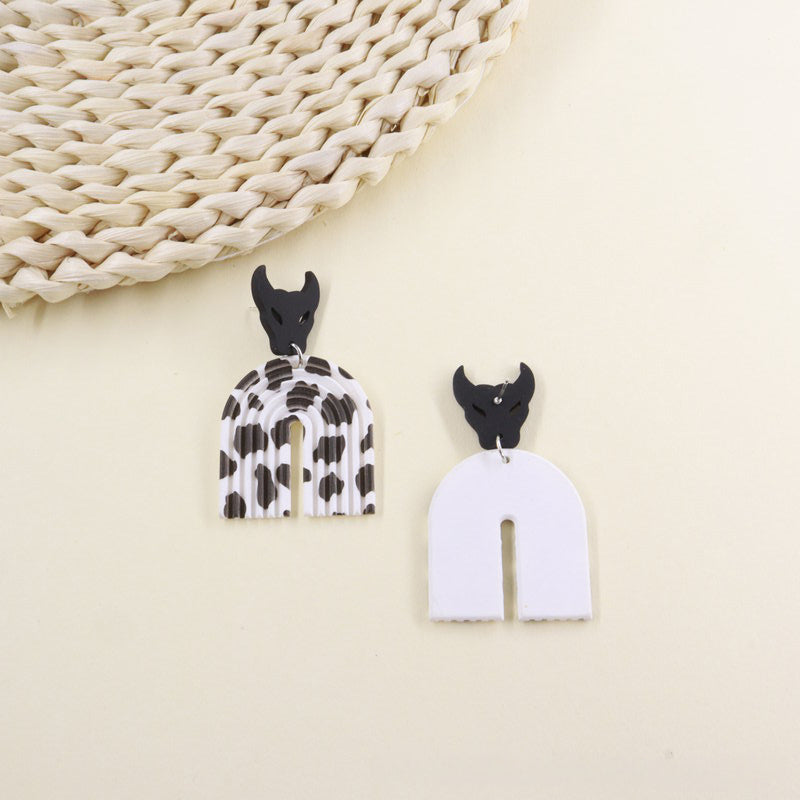 Wholesale Imitation Soft Clay Cow Pattern Printed Cow Head Acrylic Earrings