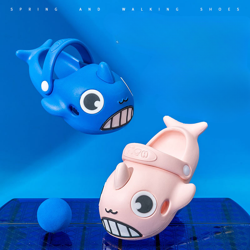 Niños de ballenas al por mayor Desgaste sin deslizamiento de ropa exterior de suela suave interior