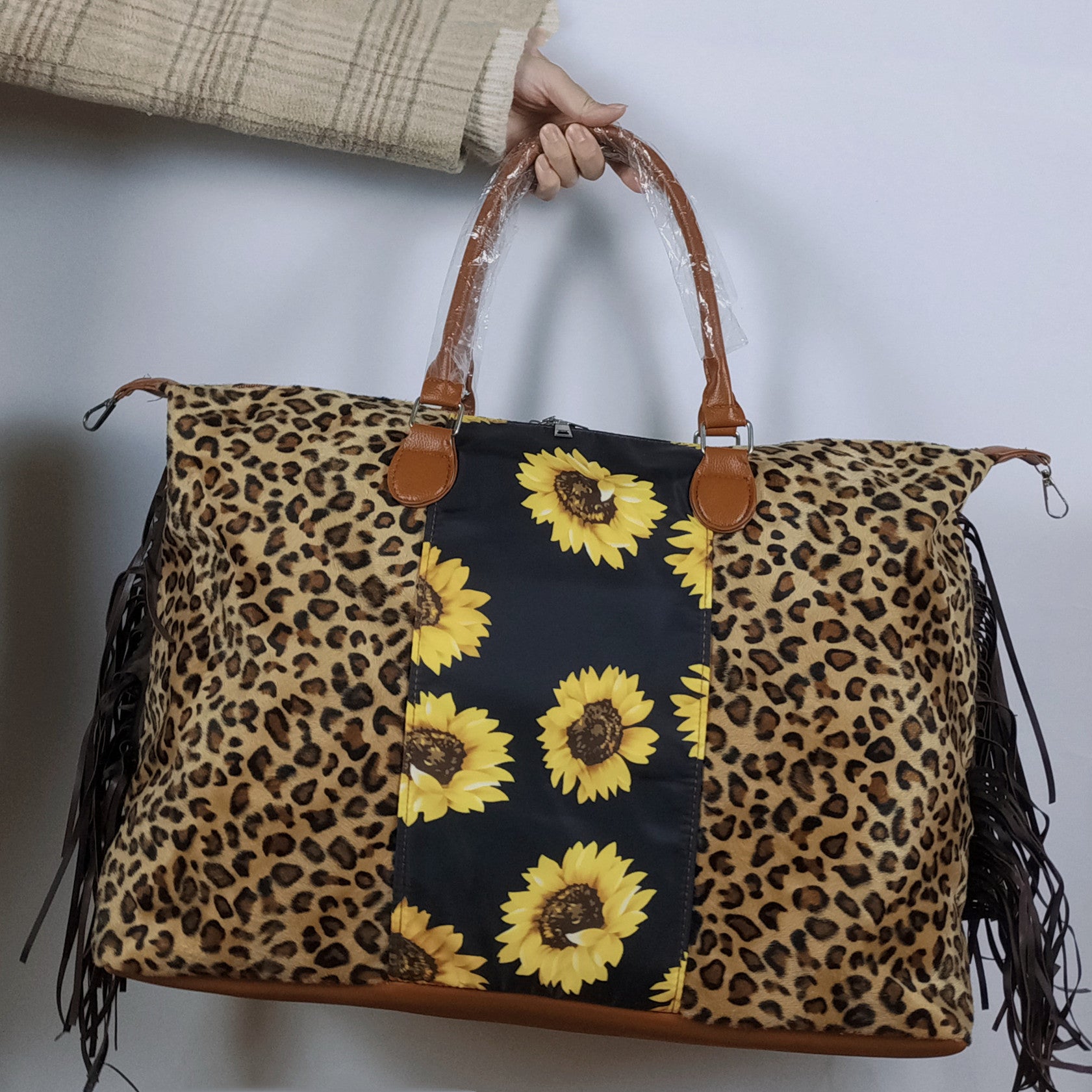 Wholesale Leopard Print Canvas Shoulder Bag