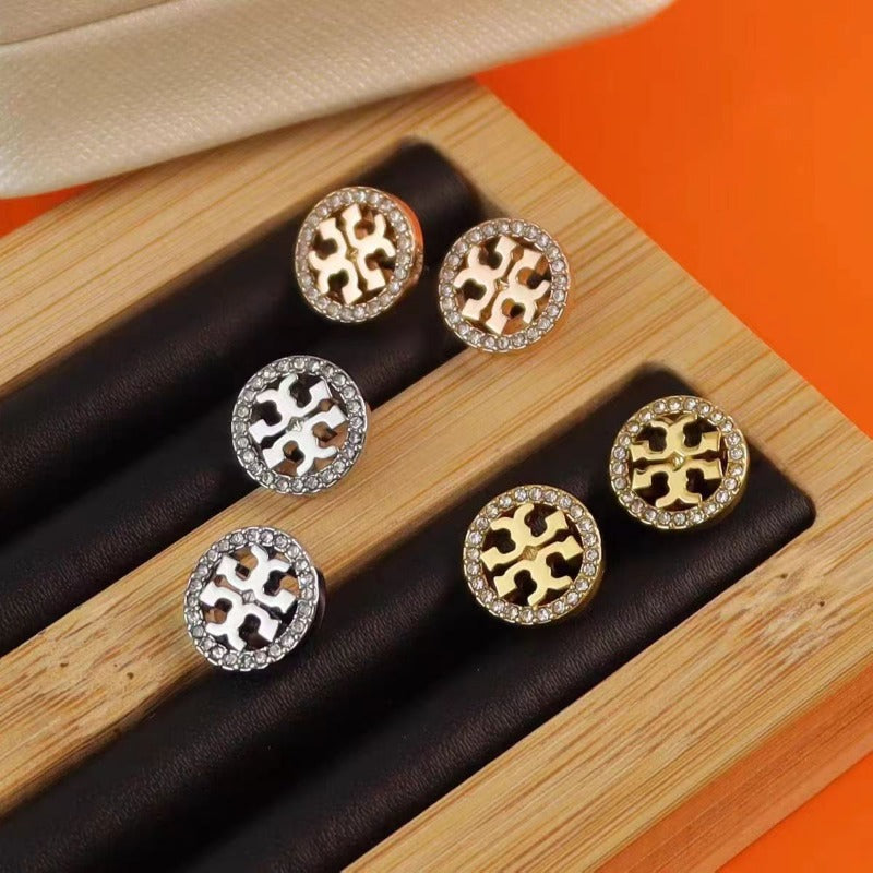 Wholesale Fashion, Light Luxury, Simple Commuting, Niche Design, Inlaid with Rhinestones, Hollowed Out Small Metal Circular Earrings