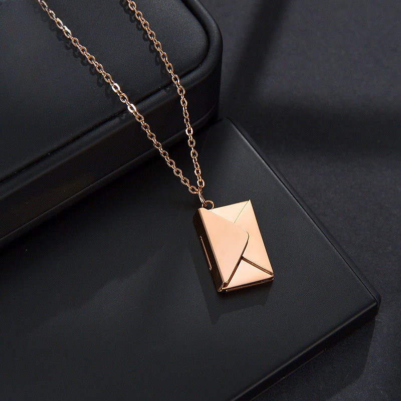 Wholesale Titanium Steel Openable Envelope Necklace