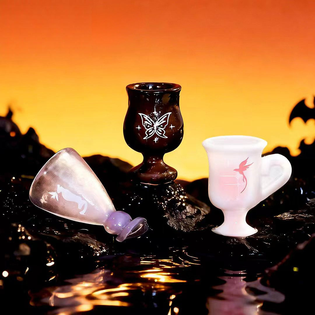 Wholesale Resin Goblet Ornament Dark sy Style Cartoon Butterfly Bird Micro Landscape Decor For Home Table And Gift Resale