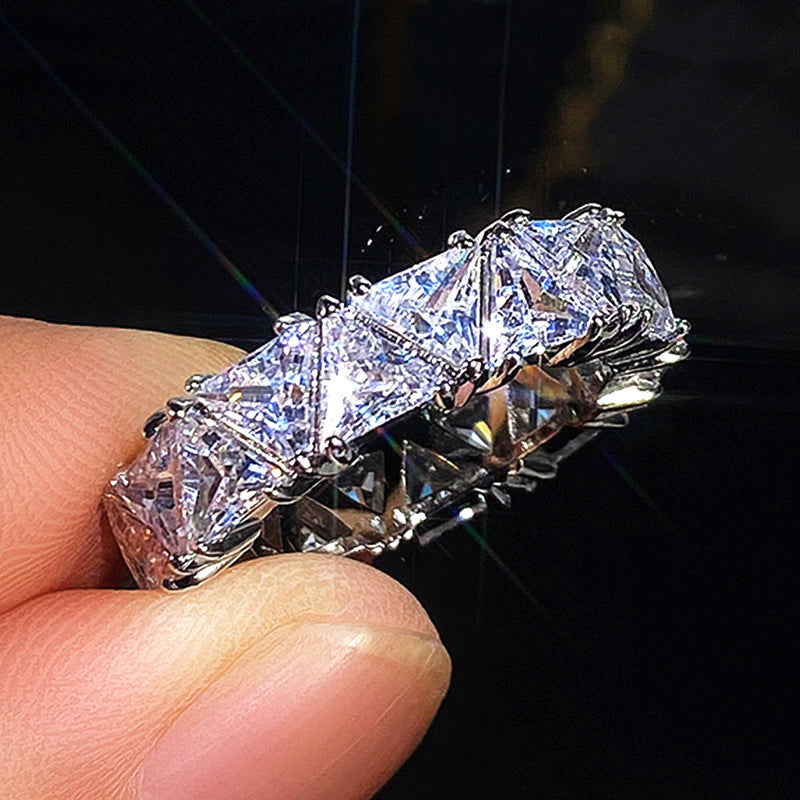 Comercio al por mayor Full Circle Full Circle Single Row Triangular Zircon Ring OLY-RS-Caoshi002