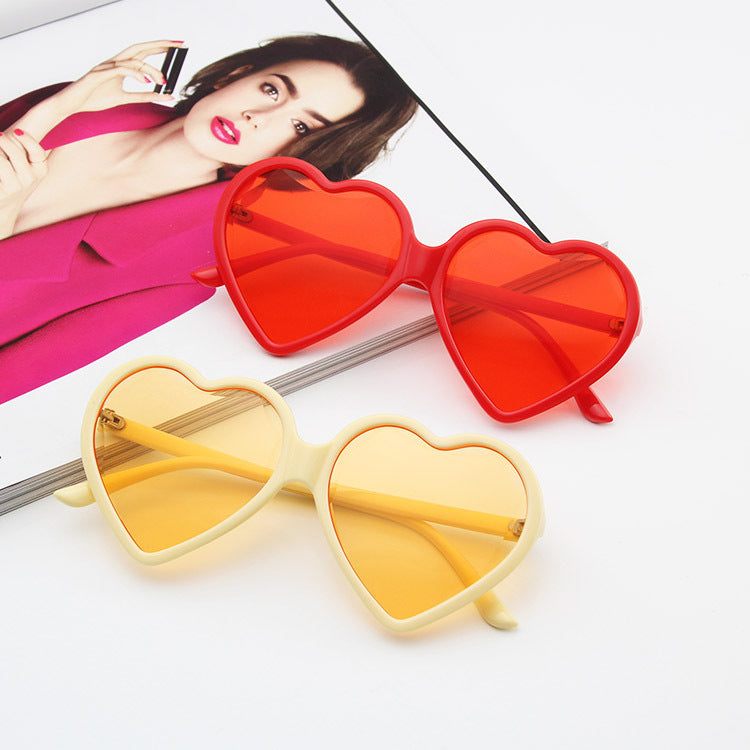 Wholesale Peach Heart Inverted PC Sunglasses
