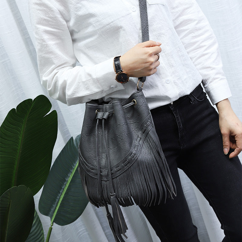 Wholesale Polyester Tassel Bucket Bag