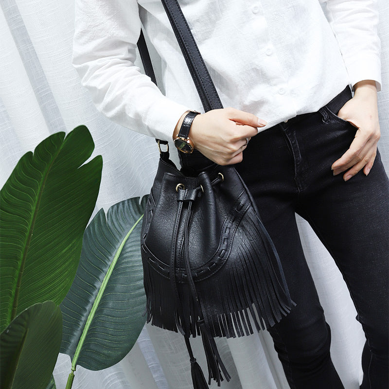 Wholesale Polyester Tassel Bucket Bag