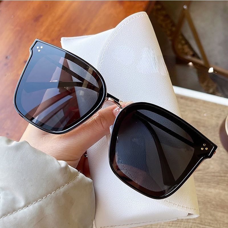 Wholesale PC Black Frame Brown Square Ladies Sunglasses