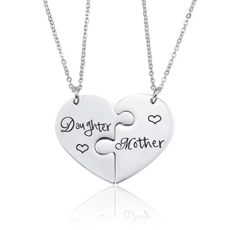 Wholesale Titanium Steel Mother's Day Gift Mother Daughter Peach Heart Necklace