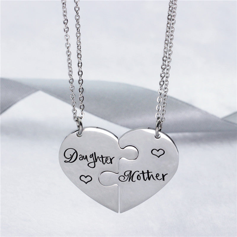 Wholesale Titanium Steel Mother's Day Gift Mother Daughter Peach Heart Necklace