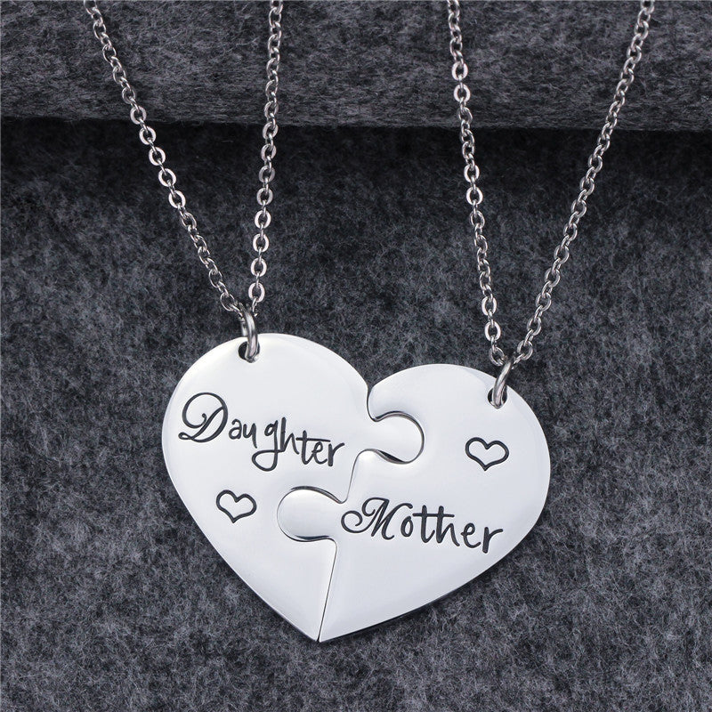 Wholesale Titanium Steel Mother's Day Gift Mother Daughter Peach Heart Necklace