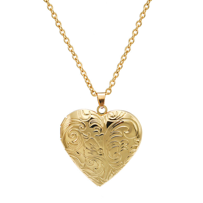 Wholesale Heart Engraved Open Pendant Brass Necklaces