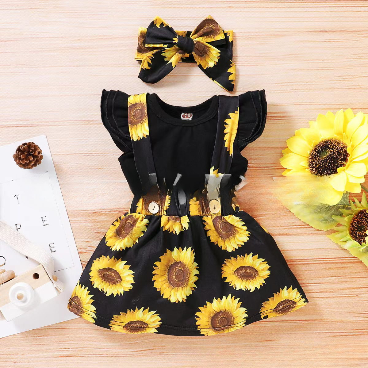 Wholesale Cotton Kids Sunflower Short Sleeve Suspender Dress Set