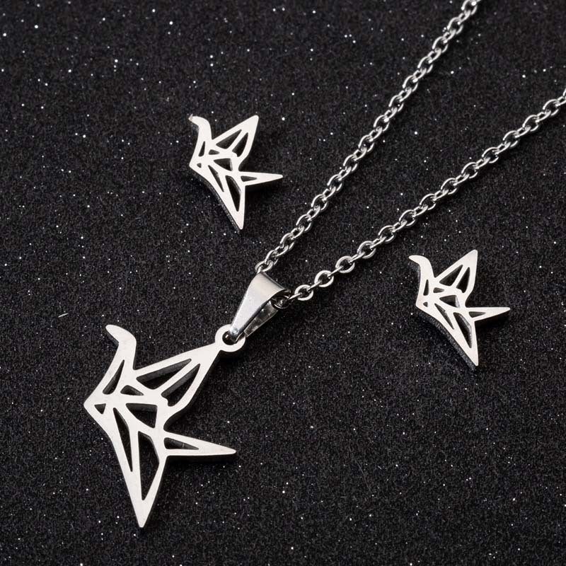 Wholesale Stainless Steel Coconut Hollow Pineapple Thousand Paper Crane Necklace Set