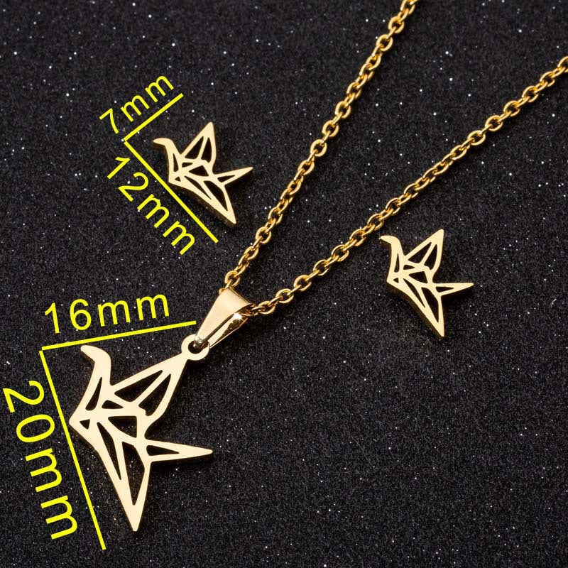 Wholesale Stainless Steel Coconut Hollow Pineapple Thousand Paper Crane Necklace Set