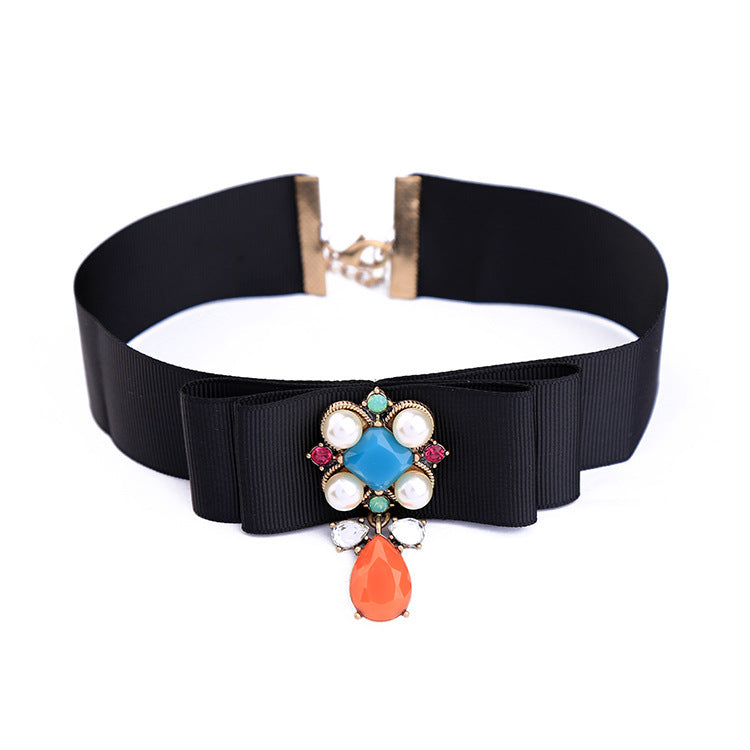 Venta al por mayor de aleación de múltiples capas estrella luna collar