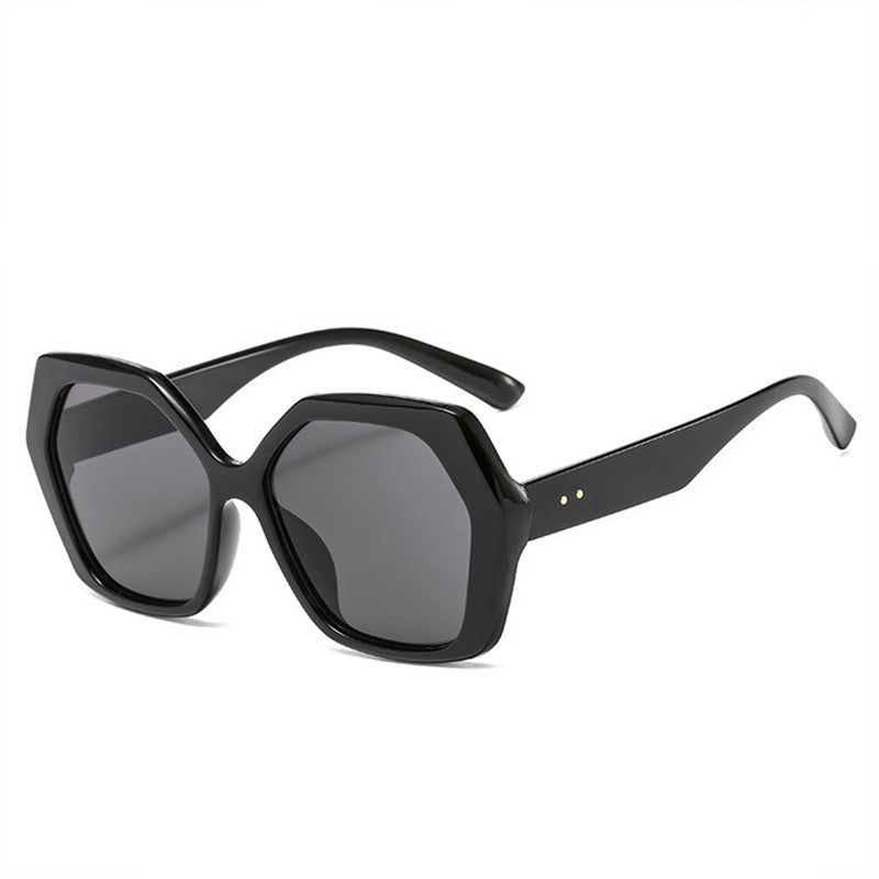 Venta al por mayor, gafas de sol transparentes para mujer con marco grande y personalidad