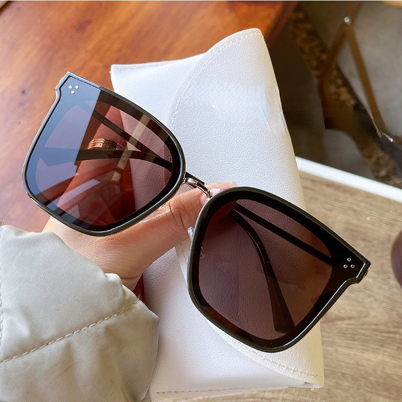 Wholesale PC Black Frame Brown Square Ladies Sunglasses