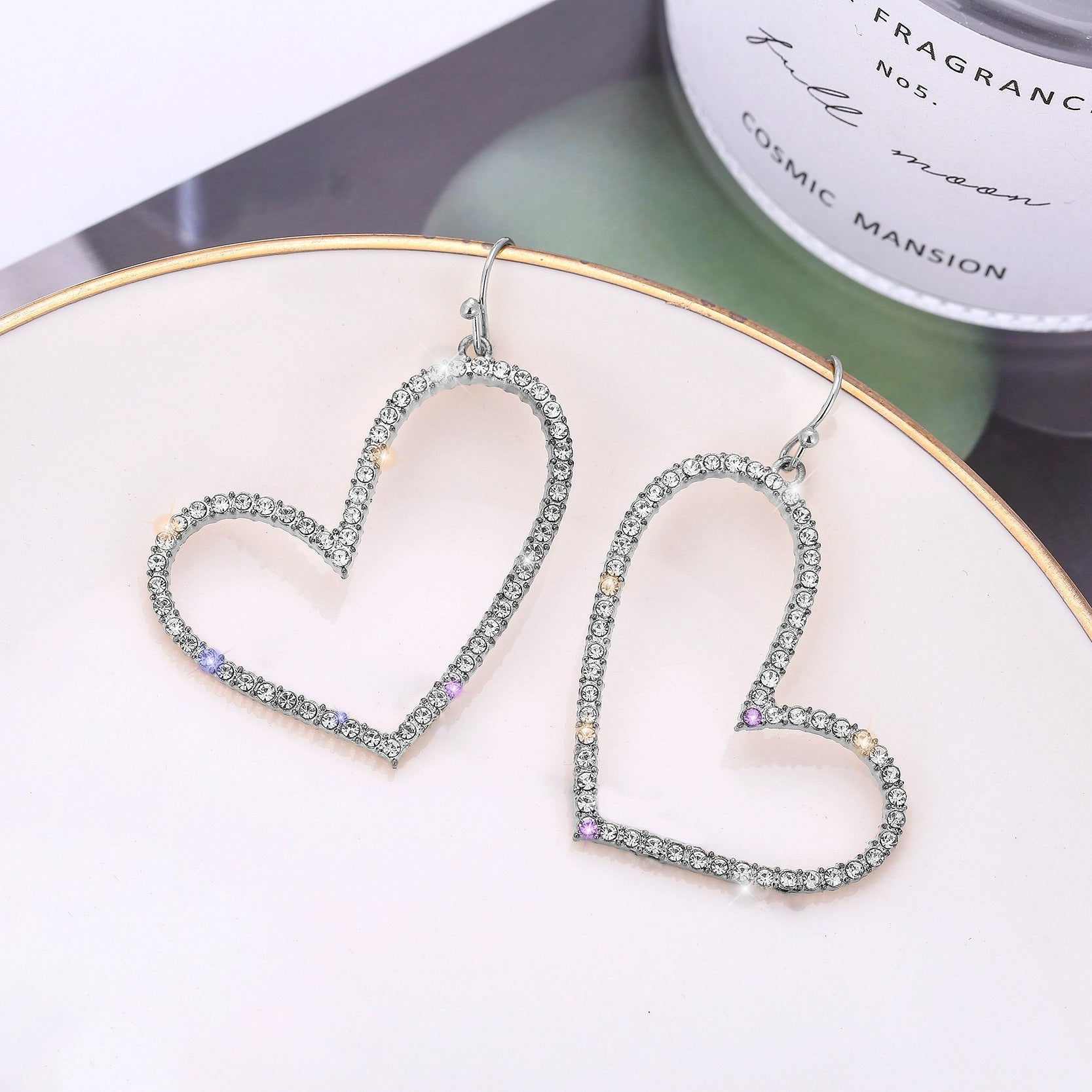 Pendientes de aleación de corazón de diamante lleno hueco de joyería al por mayor