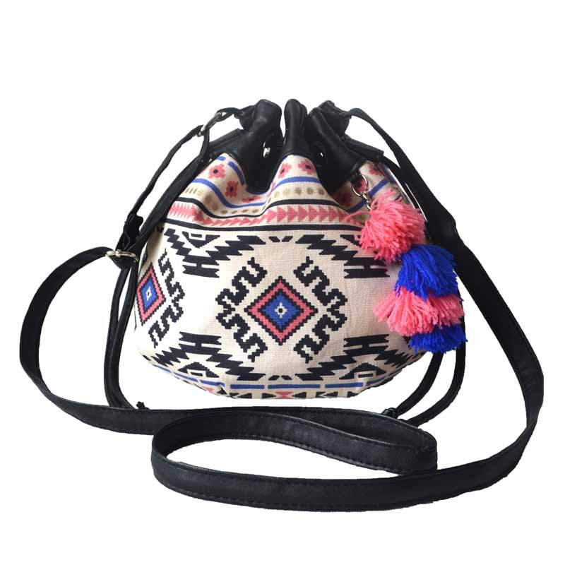 Wholesale Canvas Vintage Western Tassel Shoulder Bag