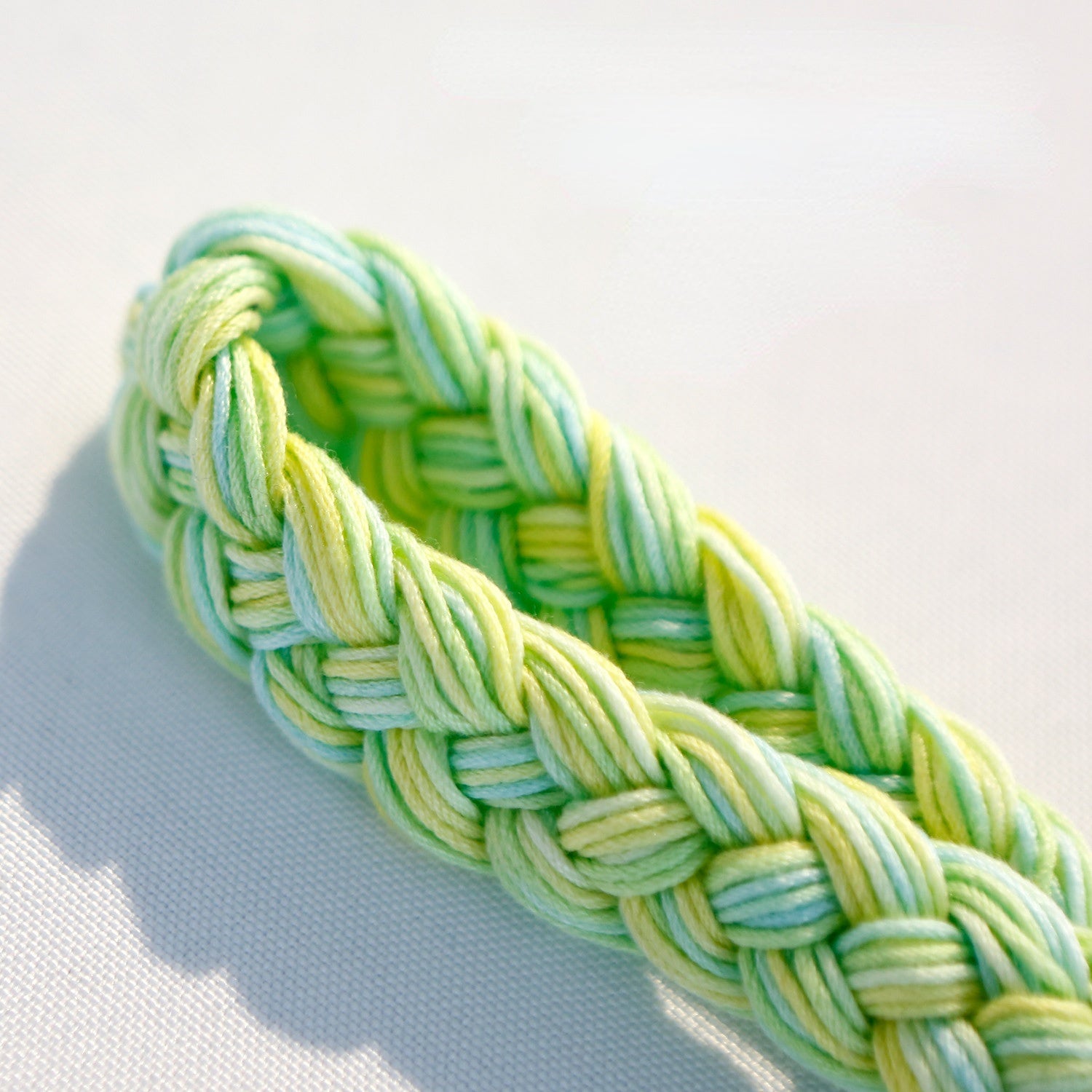 Wholesale Hand-woven Alloy Key Chain