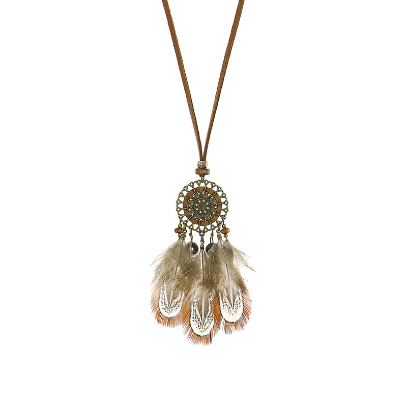 Wholesale Alloy Feather Vintage Hollow Round Pendant Necklace