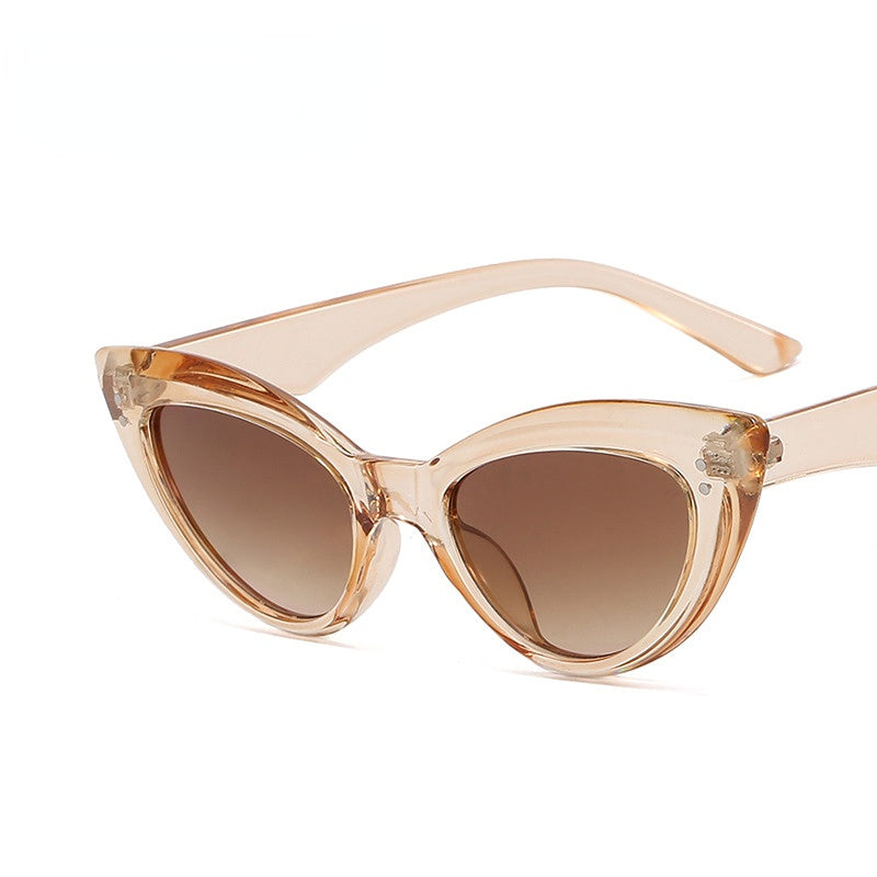 Wholesale Cat Eye Retro Rice Stud Triangle PC Sunglasses