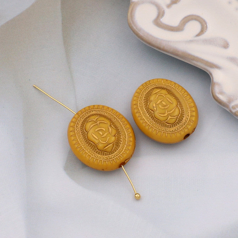 Wholesale of 10PCS Vintage Gold Relief Patterned Plastic Beads