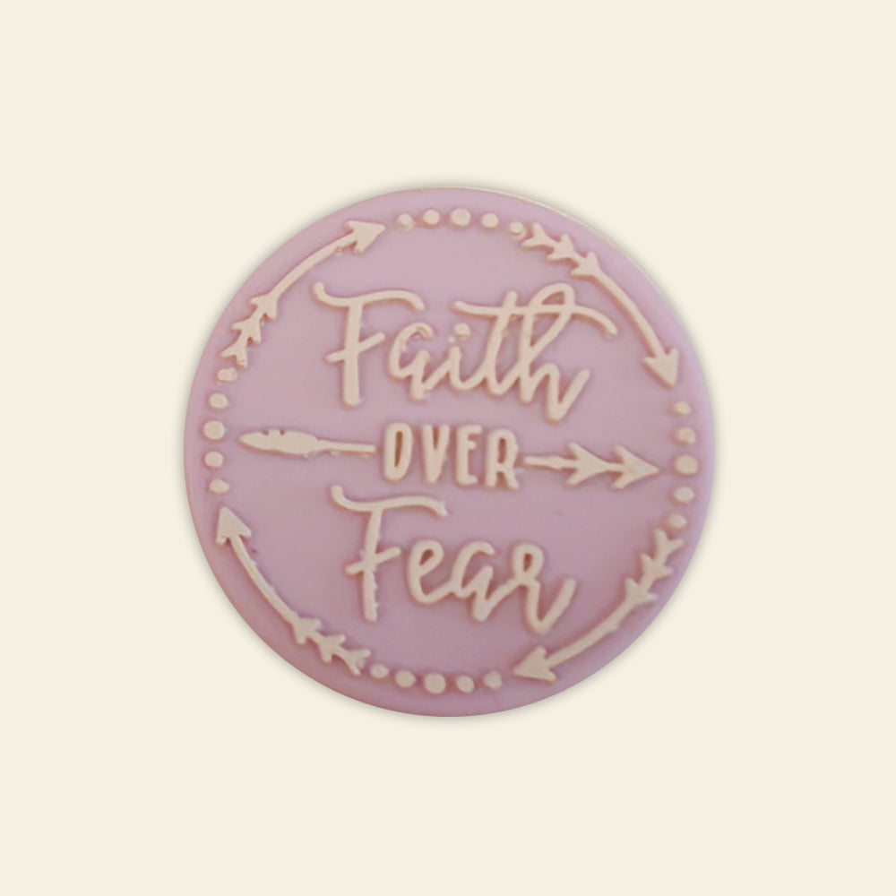 Wholesale 10pcs Round Letters Silicone Focal Beads