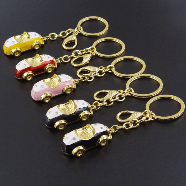 Llavero de autos de metal al por mayor