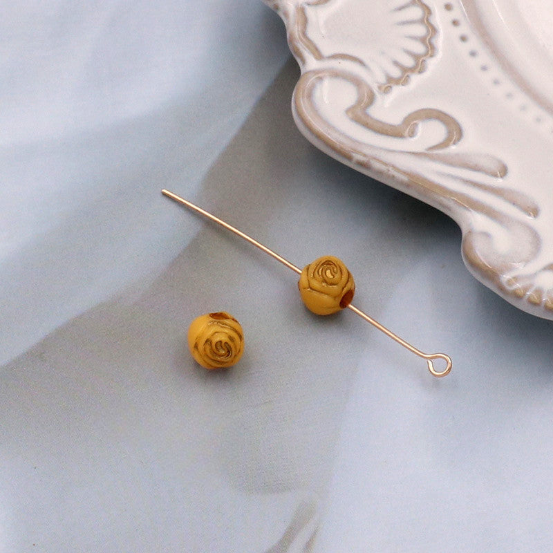 Wholesale of 10PCS Vintage Gold Relief Patterned Plastic Beads