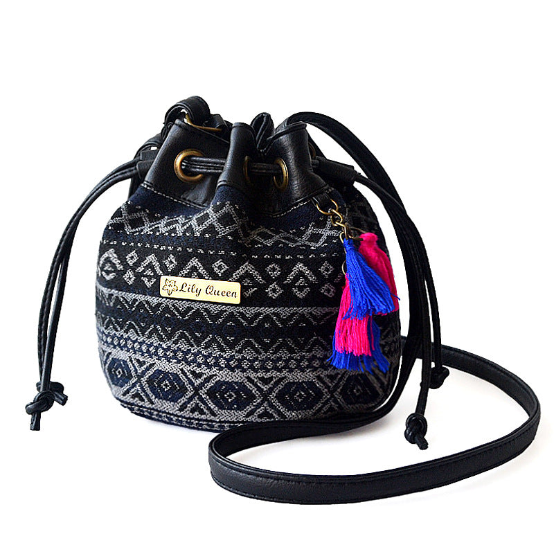 Wholesale Canvas Vintage Western Tassel Shoulder Bag