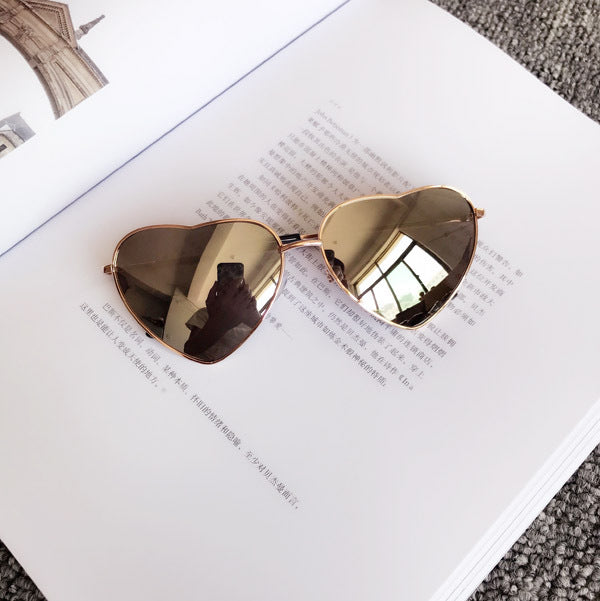 Wholesale PC Ladies Peach Heart Transparent Sunglasses