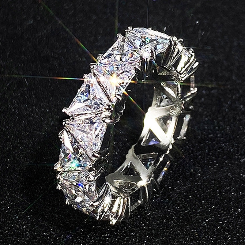Comercio al por mayor Full Circle Full Circle Single Row Triangular Zircon Ring OLY-RS-Caoshi002