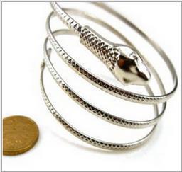 Wholesale Small Snake Metal Bracelet