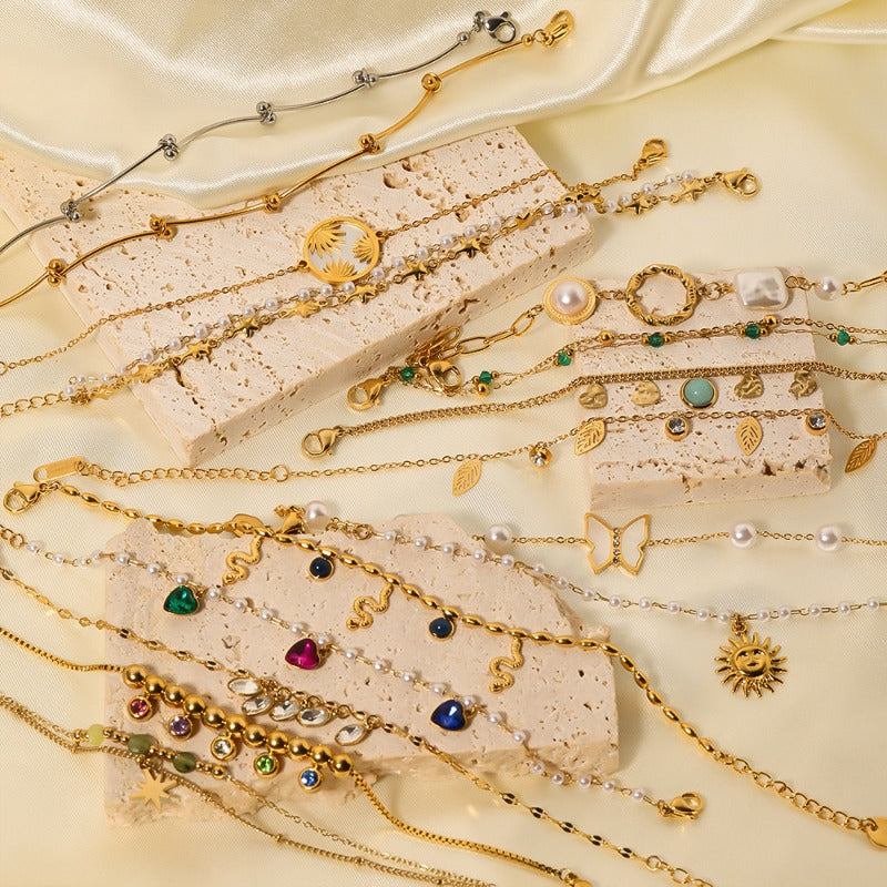 Wholesale Vintage Round Butterfly Natural Stone Zircon Pearl Stainless Steel Bracelet