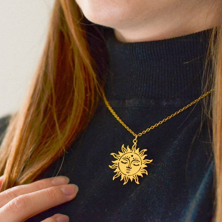 Wholesale Alloy Bohemian Gold Plated Sun Face Pendant Necklace