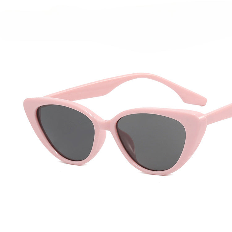 Wholesale Retro Triangular Cat Eye PC Sunglasses