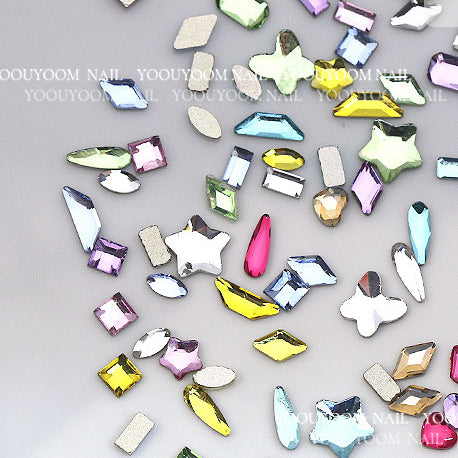 Wholesale 100PCS/Pack 6MM Glass Flat Nail Diamond Beads