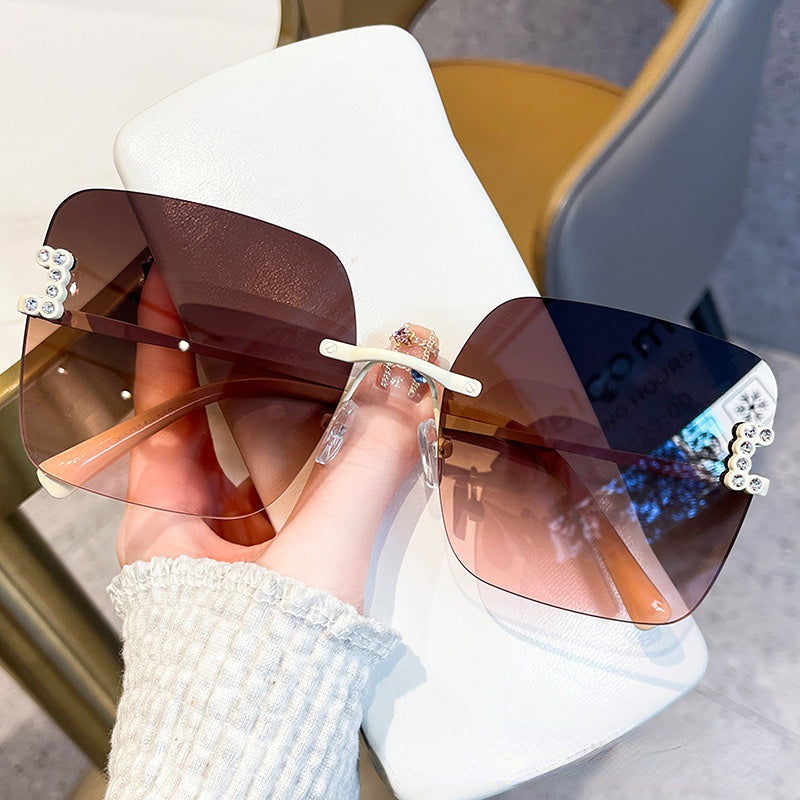 Wholesale PC Frameless Trimmed Diamond Square Large Frame Women's Sunglasses